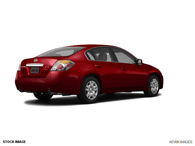 Nissan Altima 2012 photo 1