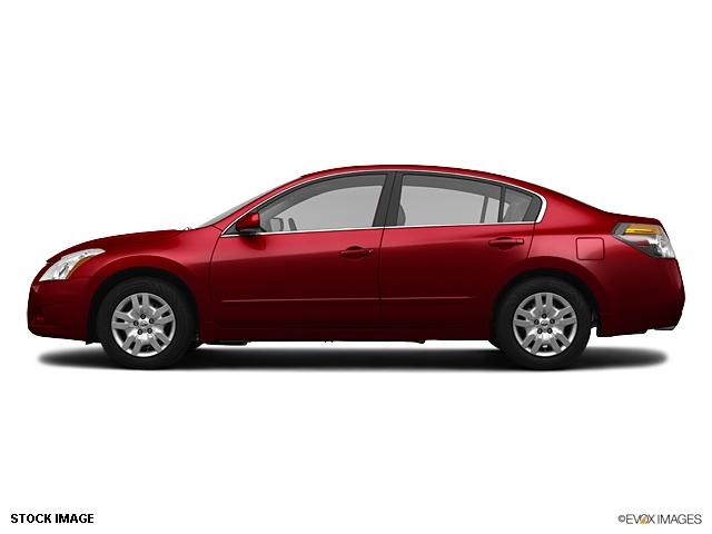 Nissan Altima 2012 photo 2