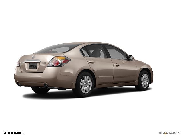 Nissan Altima 2012 photo 1