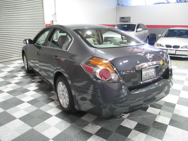 Nissan Altima 2012 photo 4