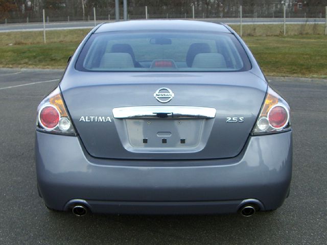 Nissan Altima 2012 photo 1