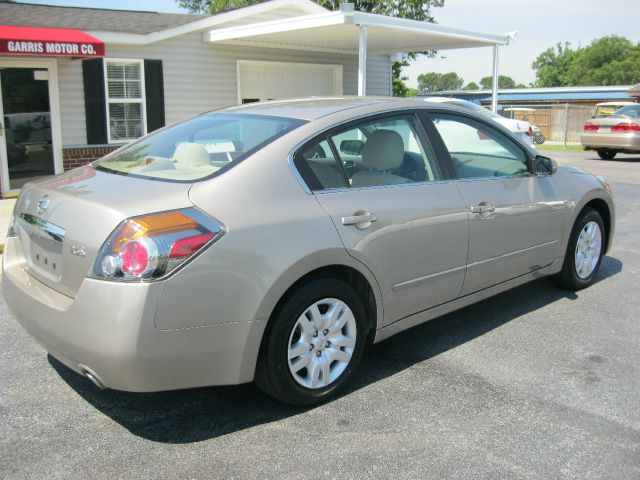 Nissan Altima 2012 photo 2