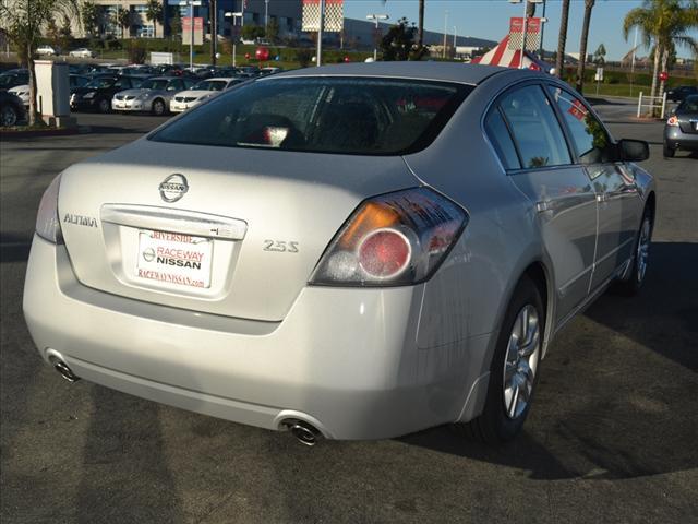 Nissan Altima 2012 photo 5