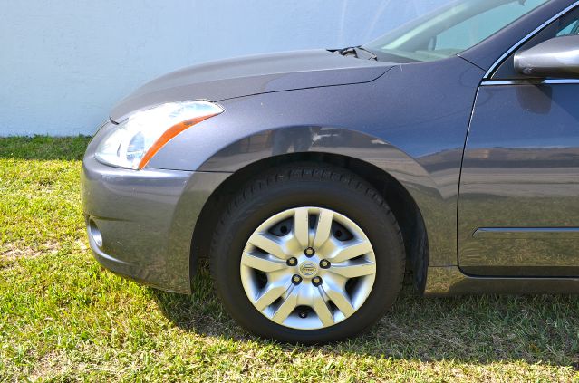 Nissan Altima 2012 photo 3