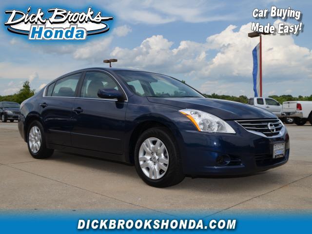 Nissan Altima 2012 photo 1