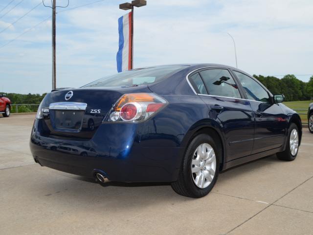 Nissan Altima 2012 photo 3