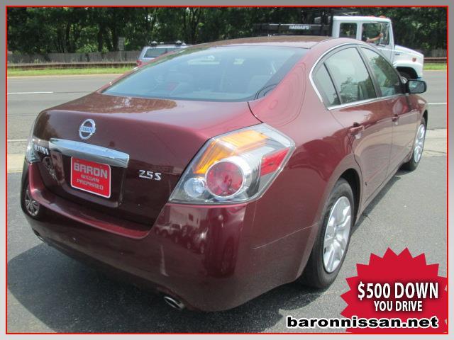 Nissan Altima 2012 photo 8