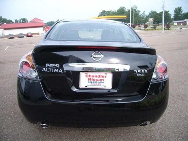 Nissan Altima 2012 photo 2