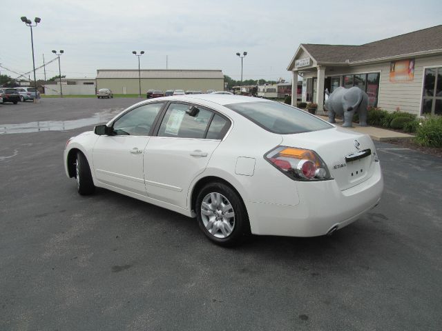 Nissan Altima 2012 photo 4