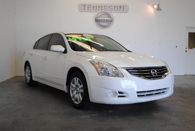 Nissan Altima 2012 photo 1