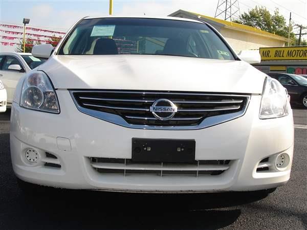 Nissan Altima 2012 photo 1