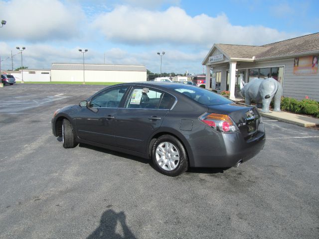 Nissan Altima 2012 photo 4