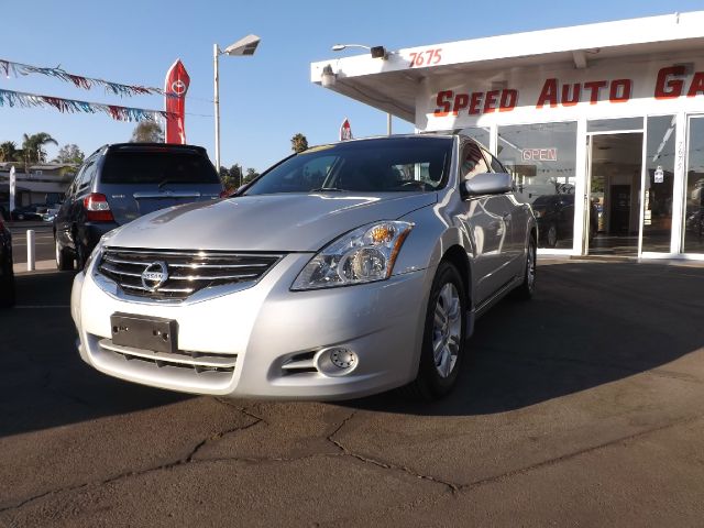 Nissan Altima 2012 photo 4