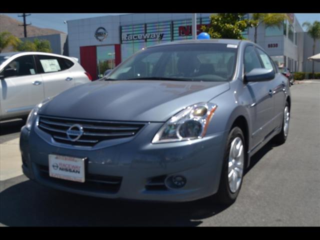 Nissan Altima 2012 photo 1