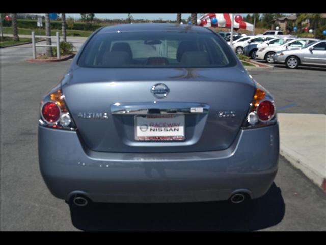 Nissan Altima 2012 photo 4