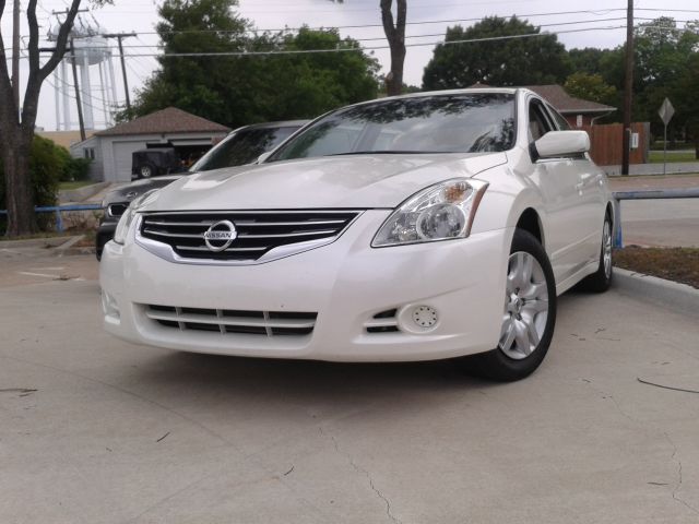 Nissan Altima 2012 photo 8