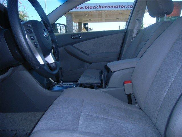 Nissan Altima 2012 photo 3