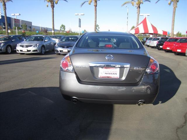 Nissan Altima 2012 photo 4