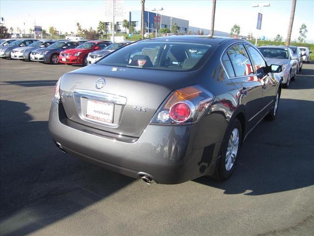 Nissan Altima 2012 photo 5