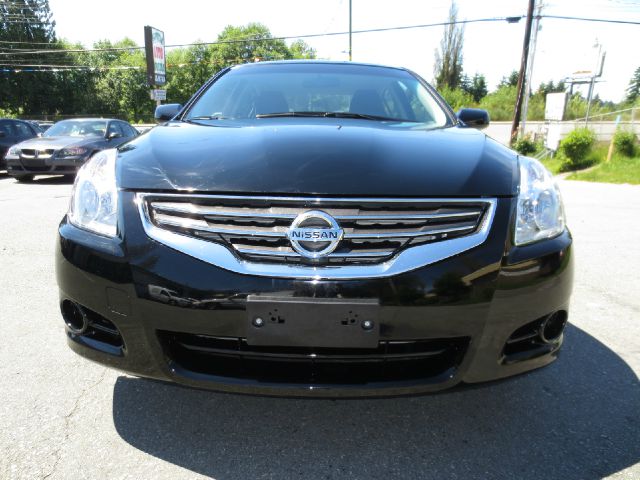 Nissan Altima 2012 photo 2