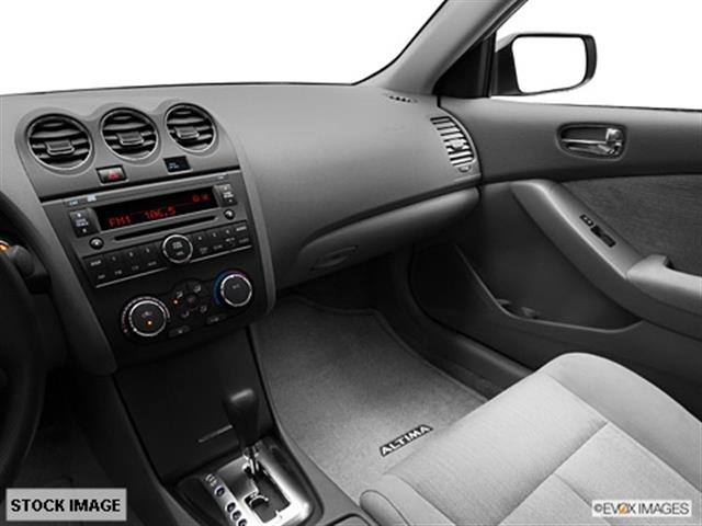 Nissan Altima 2012 photo 9