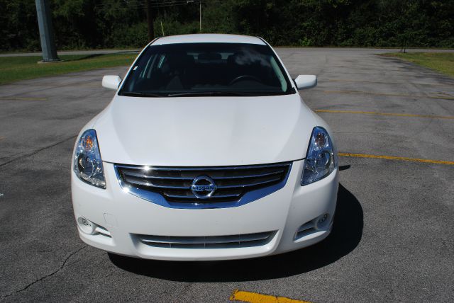 Nissan Altima 2012 photo 1