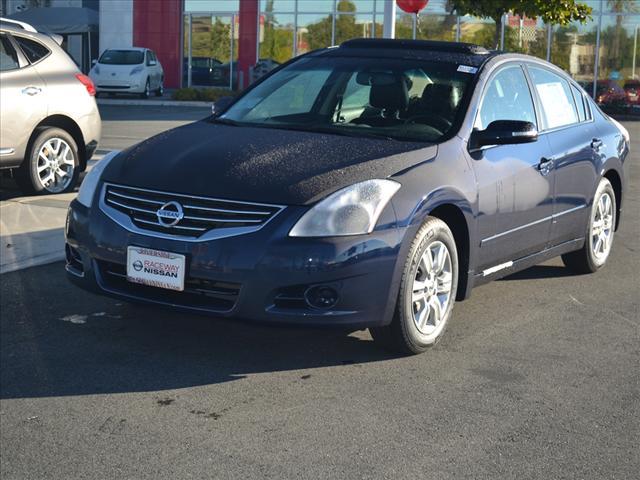 Nissan Altima 2012 photo 1