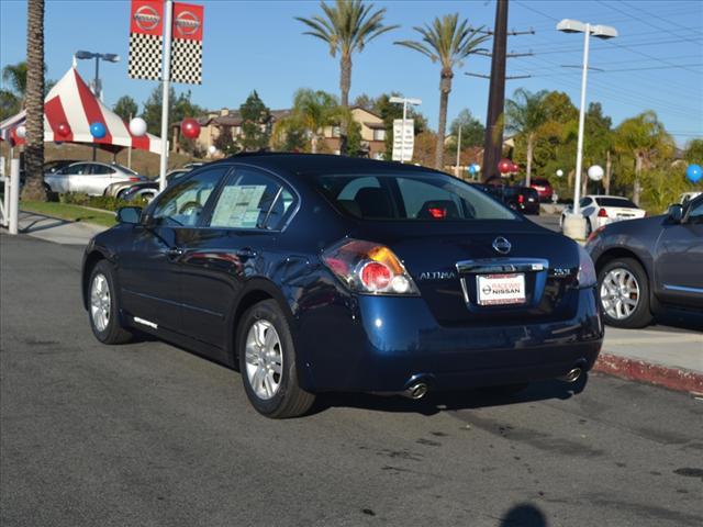 Nissan Altima 2012 photo 3