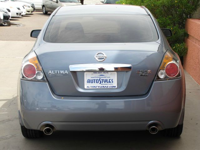 Nissan Altima 2012 photo 2