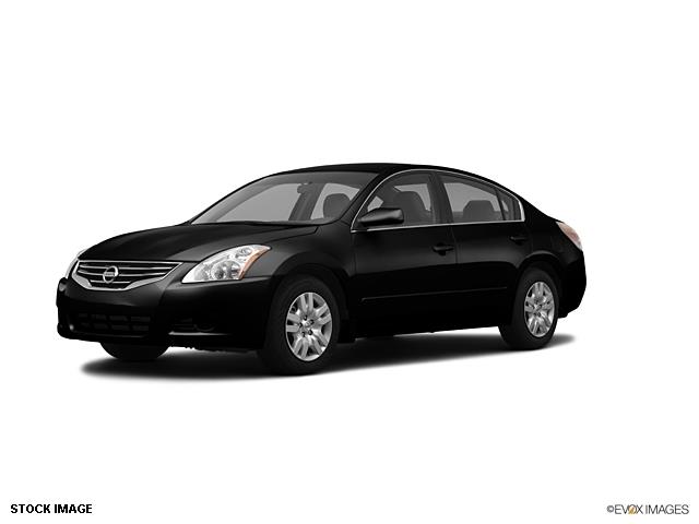 Nissan Altima 2012 photo 2