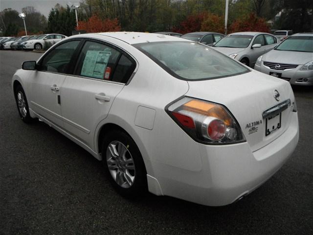 Nissan Altima 2012 photo 4