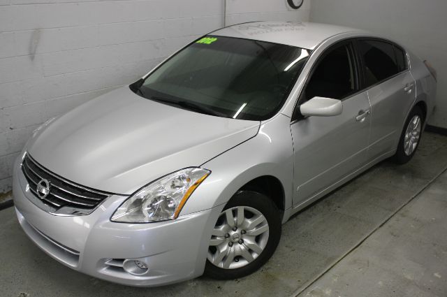 Nissan Altima 2012 photo 3