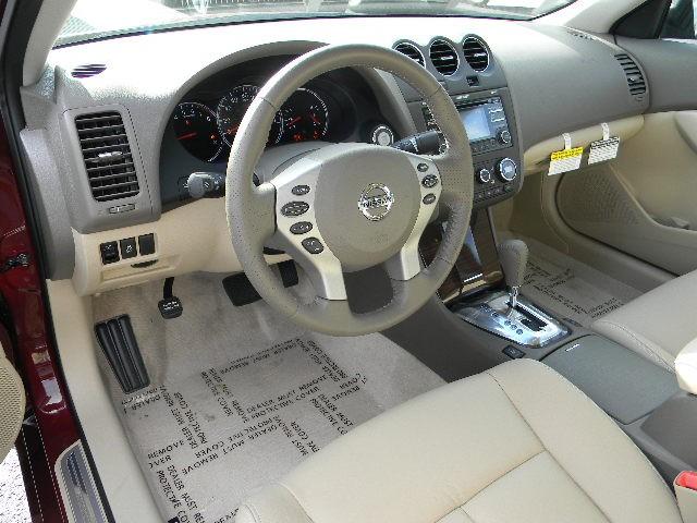 Nissan Altima Convertible Premium Sedan