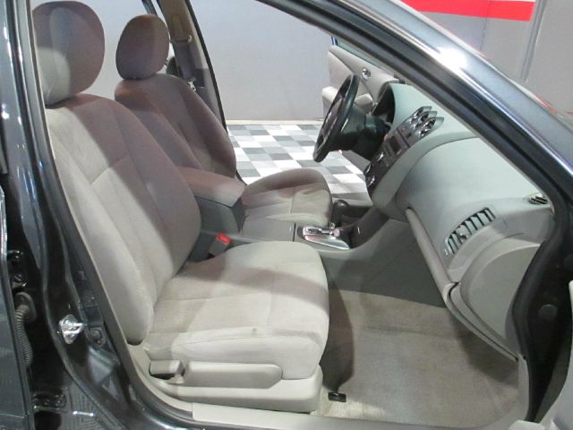 Nissan Altima 2012 photo 15