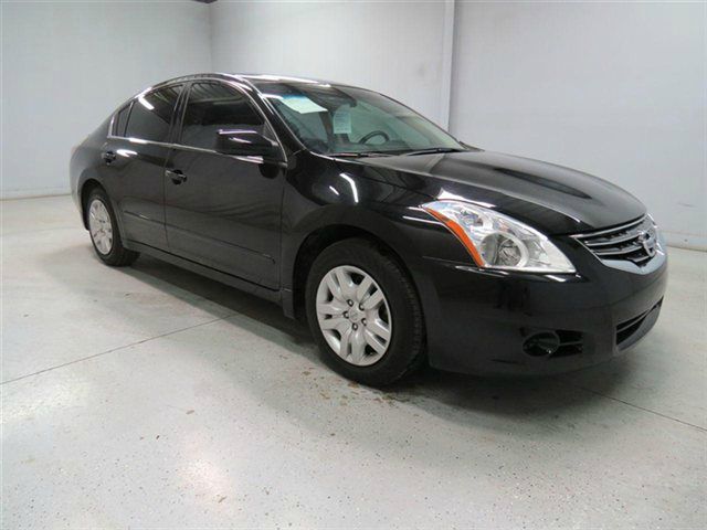 Nissan Altima 2012 photo 13