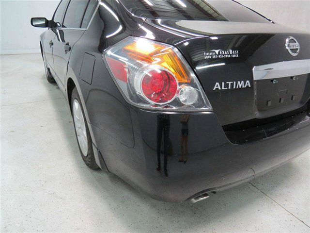 Nissan Altima 2012 photo 16