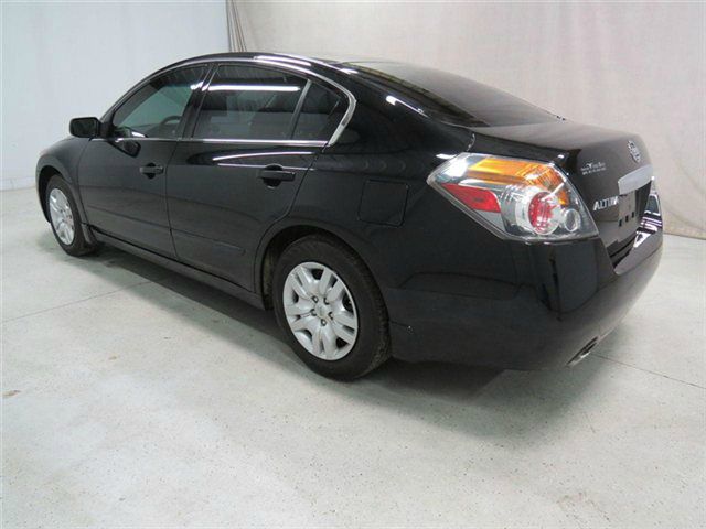 Nissan Altima 2012 photo 8