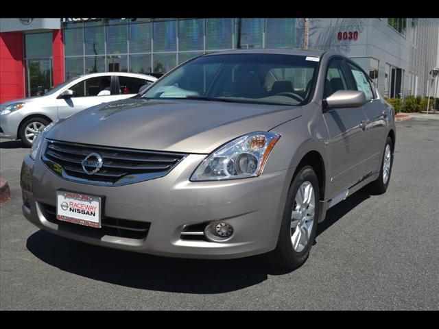 Nissan Altima 2012 photo 1