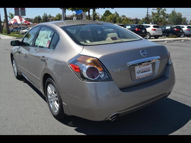 Nissan Altima 2012 photo 3