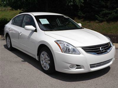 Nissan Altima 2012 photo 1