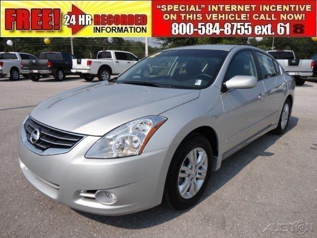 Nissan Altima Quad-short-slt-6.7l Diesel-4wd-cd Player Sedan