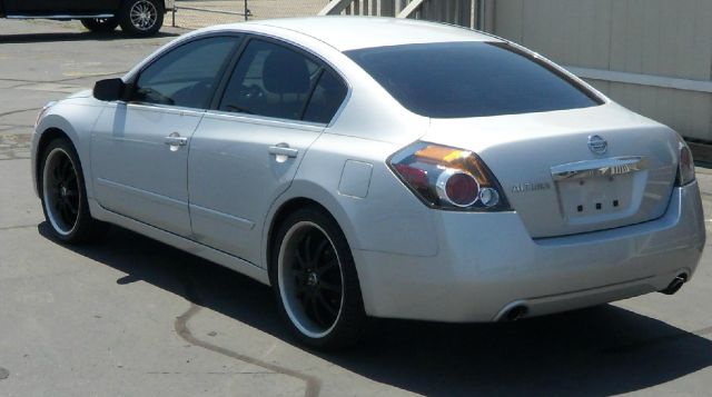 Nissan Altima 2012 photo 3