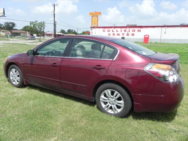 Nissan Altima 2012 photo 4