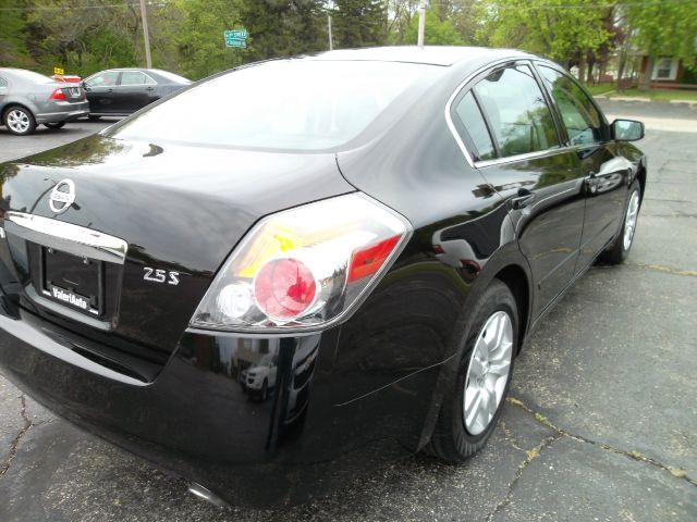 Nissan Altima 2012 photo 13