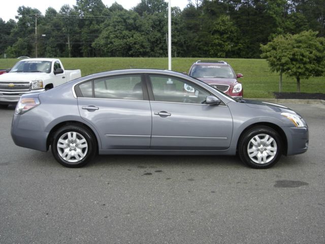 Nissan Altima 2012 photo 4