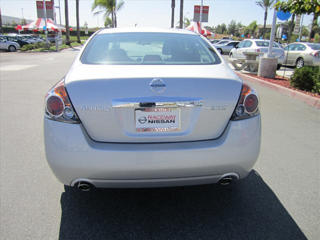 Nissan Altima 2012 photo 1