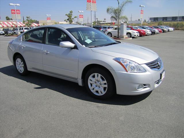 Nissan Altima 2012 photo 4