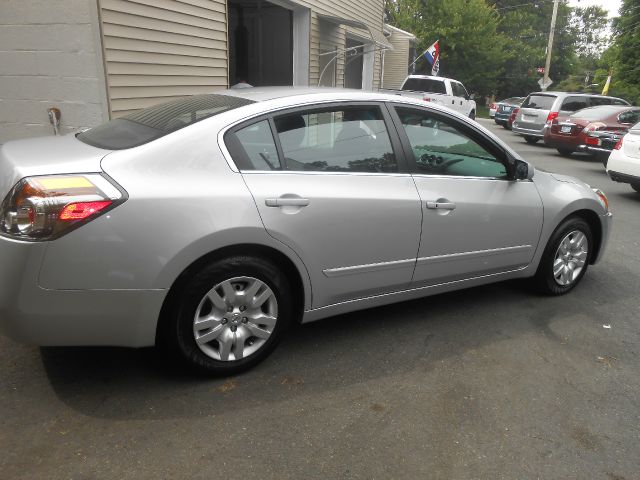 Nissan Altima 2012 photo 5