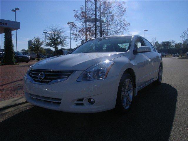 Nissan Altima 2012 photo 1