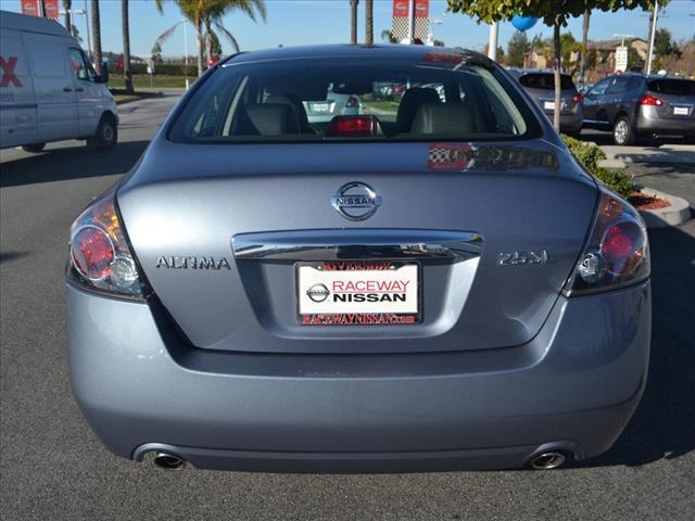 Nissan Altima 2012 photo 4